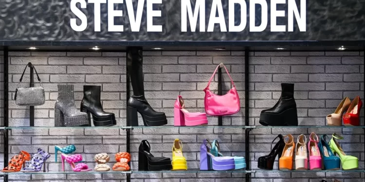 Steve Madden retira sus proyecciones de ganancias y se une a estas empresas que advierten sobre el impacto de los aranceles