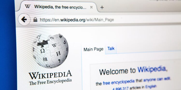 Wikipedia crece en tráfico y contenido, gracias a ChatGPT