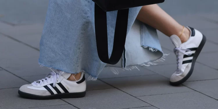 Adidas y Puma subirán precios en EU, tras medida de Nike, prevén analistas