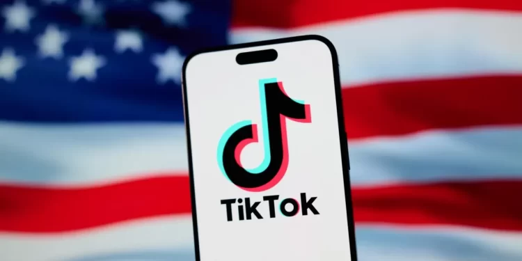 Trump extiende hasta septiembre el plazo para la venta de TikTok en EU