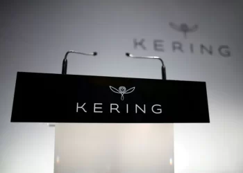 El jefe de Renault, Luca De Meo, dimite; dirigirá Kering, el propietario de Gucci, dice Le Figaro