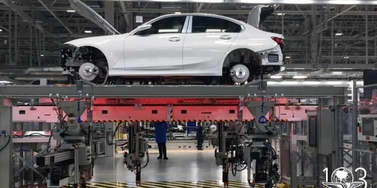 Restricciones de China obligan a cerrar fábricas de automóviles en Europa