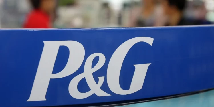 P&G eliminará 7,000 empleos y abandonará marcas ante la incertidumbre del consumidor