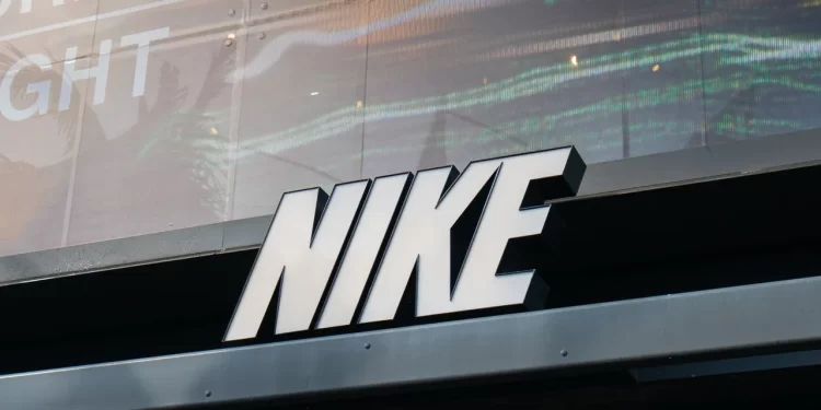 Nike enfrenta un golpe arancelario: US$ 1.000 millones extra por medidas de Trump