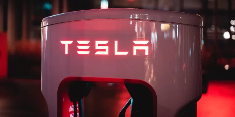 Aranceles de Trump le cuestan 300 mdd a Tesla en el segundo trimestre