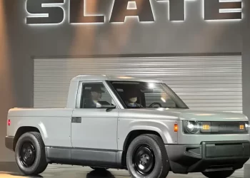 Esta startup respaldada por Bezos apuesta por camionetas eléctricas asequibles