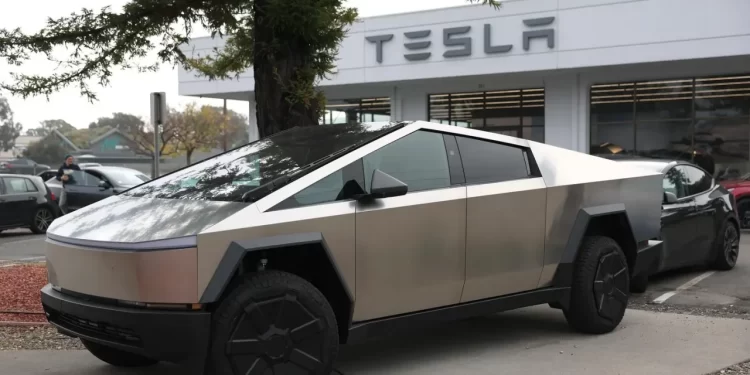 El precio en EU de los vehículos usados de Tesla cae al nivel más bajo de su historia