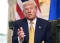Acciones de American Eagle ganan 23% tras elogio de Trump a la actriz Sydney Sweeney