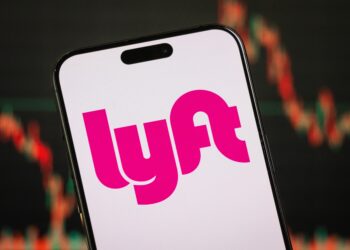 Lyft y la china Baidu lanzarán un servicio de robotaxis en Europa el próximo año