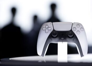 Acciones de Sony suben tras elevar sus perspectivas impulsado por la demanda de juegos