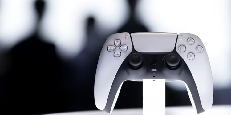 Acciones de Sony suben tras elevar sus perspectivas impulsado por la demanda de juegos