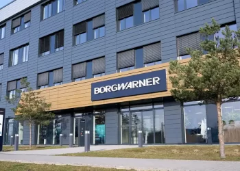 BorgWarner eleva previsión de ventas anuales gracias a la fuerte producción de vehículos