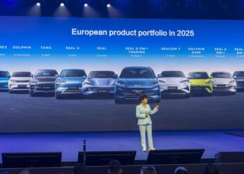 BYD dice que tendrá más de 1.000 tiendas en 32 países de Europa hasta finales de año