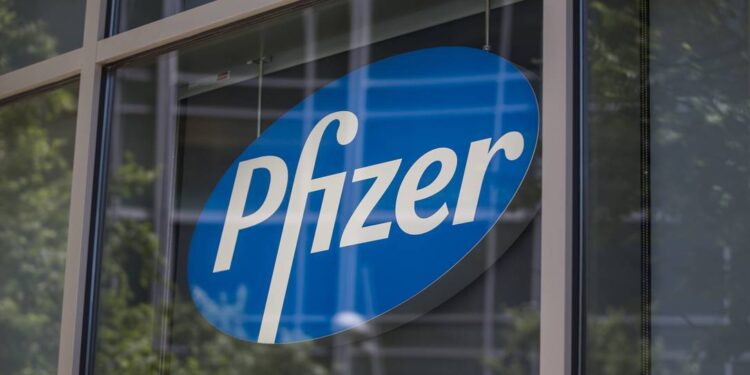 Pfizer desafía a Novo Nordisk y Eli Lilly con compra de Metsera