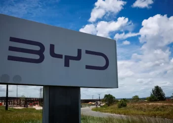 BYD hila dos meses con caídas en producción por primera vez desde 2020