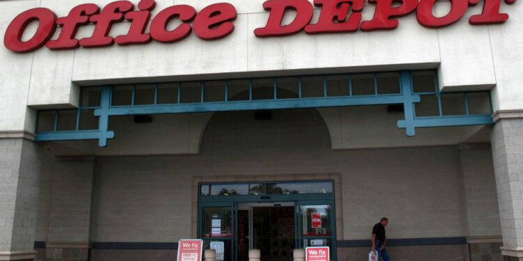 Matriz de Office Depot será comprada por Atlas Holdings por 1,000 mdd