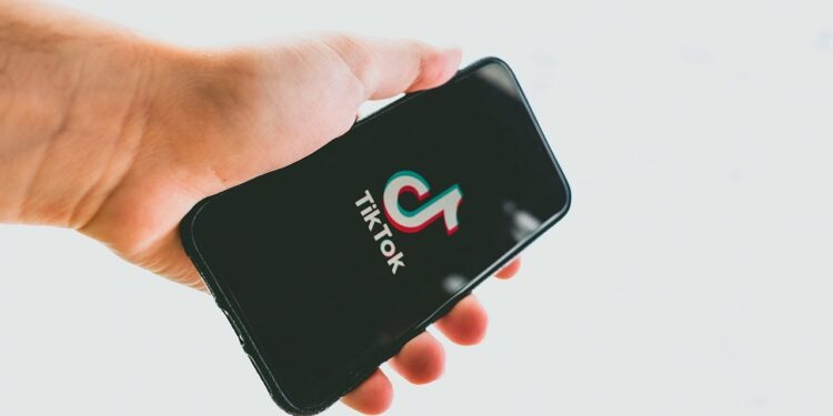 TikTok US estará valorada en 14,000 mdd