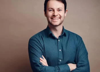 Wayve, la startup de conducción autónoma, negocia financiamiento de 2,000 mdd