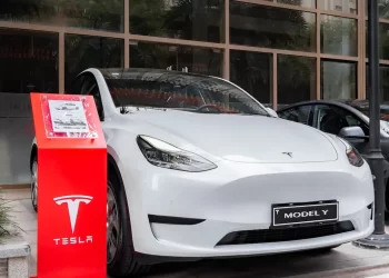 Las ventas de Tesla aumentan en algunas partes de Europa y se enfrenta a una creciente presión de sus rivales