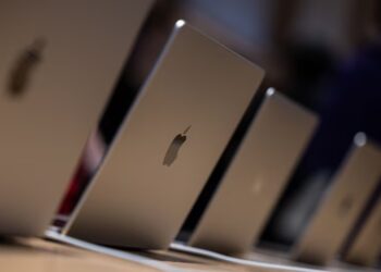 Apple planea lanzar un Mac de bajo costo para ampliar su alcance en el mercado