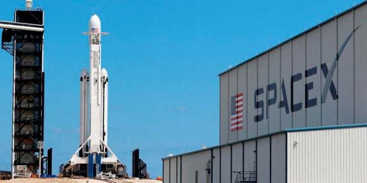 La misión de Musk a Marte añade riesgo a la candente salida a bolsa de SpaceX