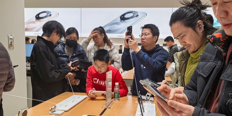 Huawei recupera el primer puesto en el mercado chino de teléfonos inteligentes en 2025