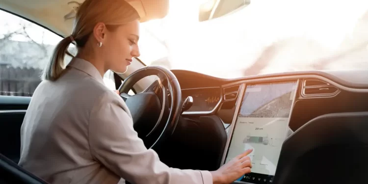 La tecnología de conducción autónoma y la inteligencia artificial ocupan un lugar central en el CES mientras los fabricantes de automóviles reducen sus planes de vehículos eléctricos