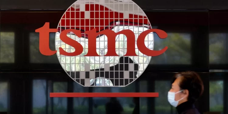 TSMC inicia producción masiva de chips de 2 nanómetros