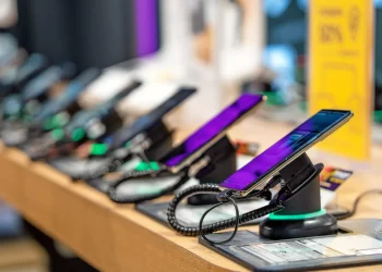 Motorola y Xiaomi tienen más equipos premium y esto es respuesta al mercado