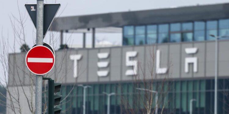 Tesla se perfila como uno de los primeros ganadores en Canadá, quien abre la puerta a los vehículos eléctricos fabricados en China