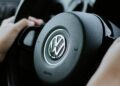 Volkswagen llama a revisión más de 44,000 vehículos en EU