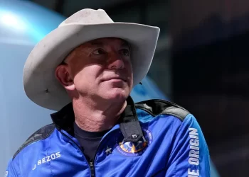 Blue Origin, la compañía de Jeff Bezos, es valorada en 130,000 mdd tras su primera ronda de financiación