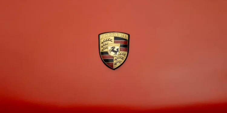 Porsche recortará puestos de trabajo debido a problemas en China y vehículos eléctricos