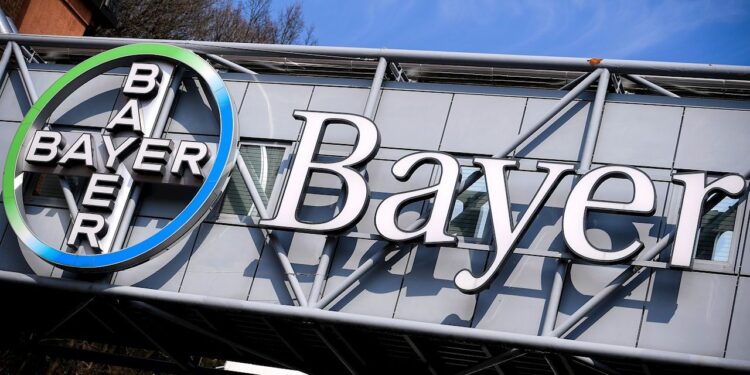 Bayer aviva rumores de ruptura al separarse Roundup en el mercado