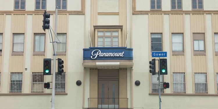 Sindicato demanda a Paramount para evitar fusión con Warner