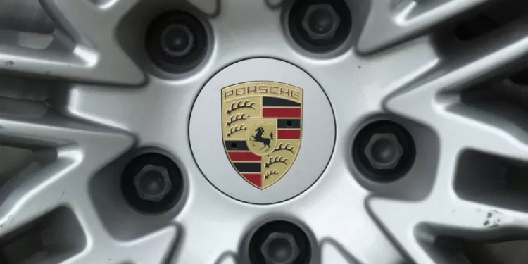 Porsche planea recortar otros 5,000 puestos de trabajo