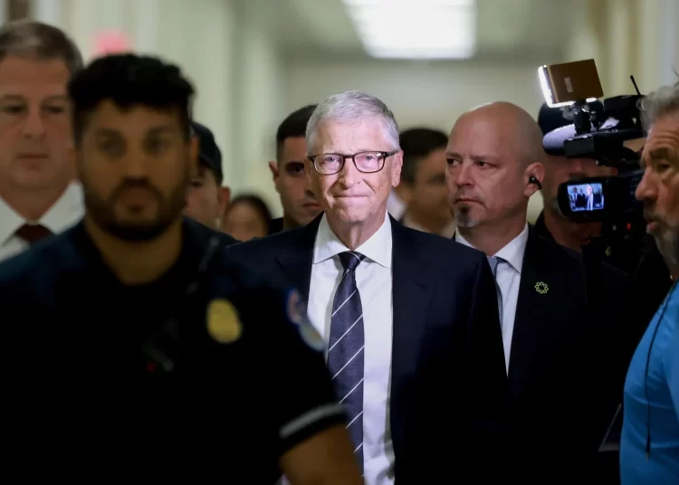 El resort Four Seasons, propiedad de Bill Gates, es demandado por 100 mdd