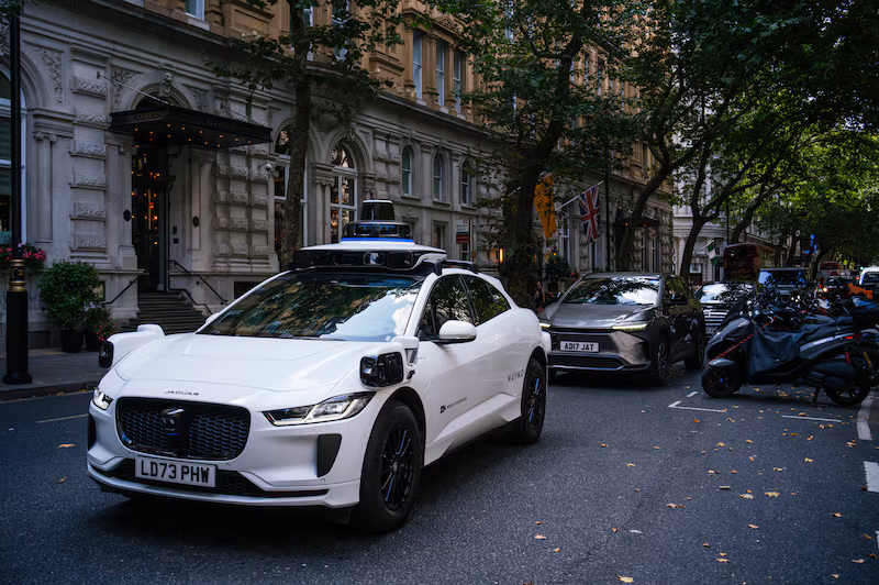 Waymo desarrolla un chip propio para potenciar sus robotaxis y reducir la dependencia de Nvidia