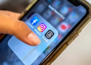 Meta acuerda pagar 16,680 mdd por daños que redes sociales causan a niños