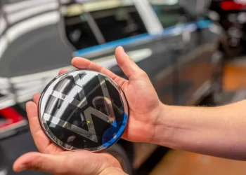 Volkswagen necesita recortes profundos para seguir siendo competitivo, dice su CEO antes de las negociaciones decisivas