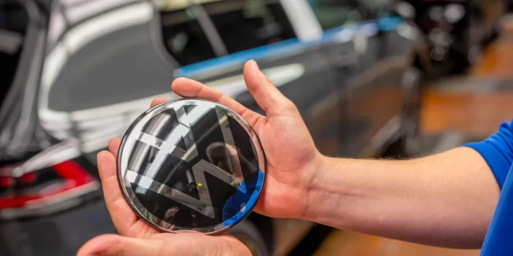 Volkswagen necesita recortes profundos para seguir siendo competitivo, dice su CEO antes de las negociaciones decisivas