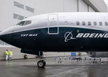Acciones de Boeing se disparan 7% tras certificación del 737 MAX-7 por la FAA