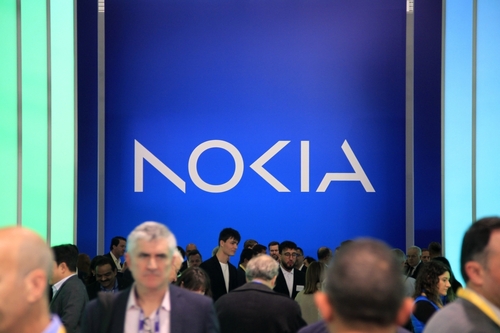 Las acciones de Nokia se desploman más de un 3% por reestructuración y despidos: ¿podrá mantener el nivel de los 10 dólares?