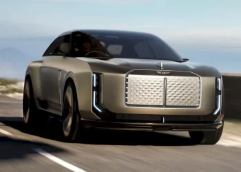 Bentley pone a prueba el interés de los compradores con su primer vehículo eléctrico