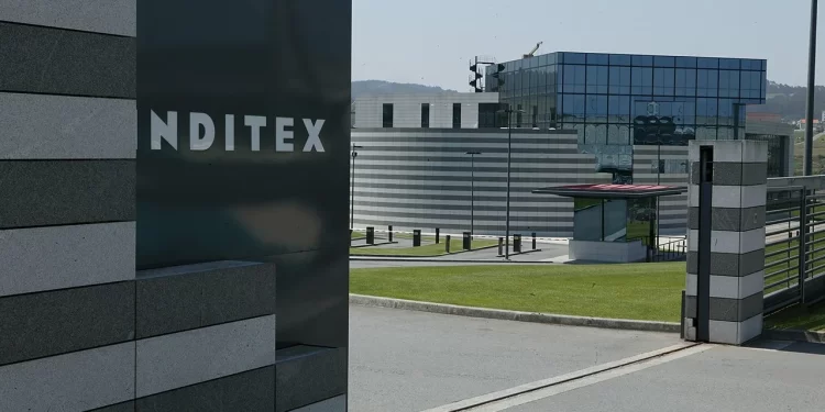 Inditex gana cifra récord de 2,980 millones en primer semestre, 6.8% más