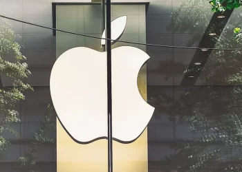 Apple enfrenta demanda en Reino Unido por rastreo de aplicaciones
