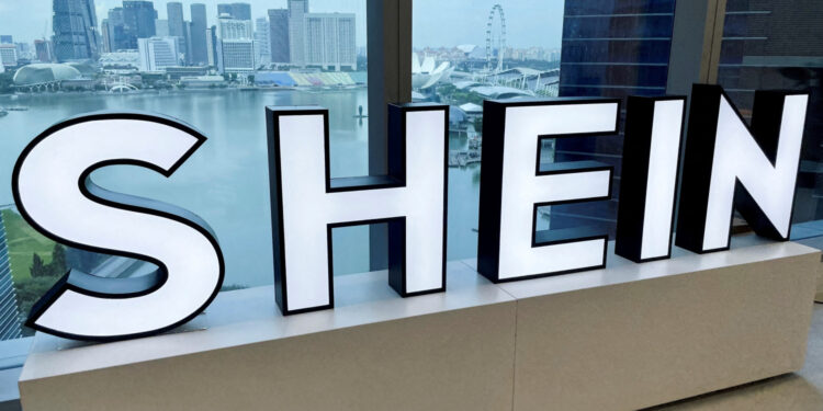Shein se hunde tras la retirada de unas lentes de contacto en Australia y Nueva Zelanda