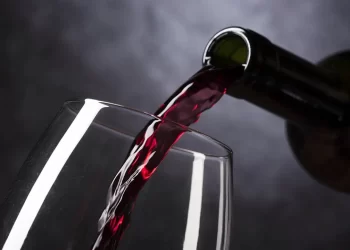 La producción de vino francés se sitúa en mínimos de 30 años tras olas de calor