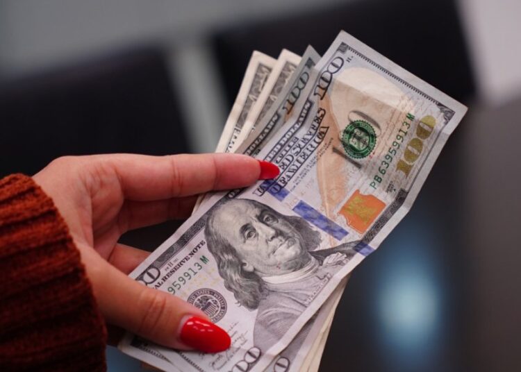 Dólar en República Dominicana: tasas de compra y venta para este 13 de octubre de 2026